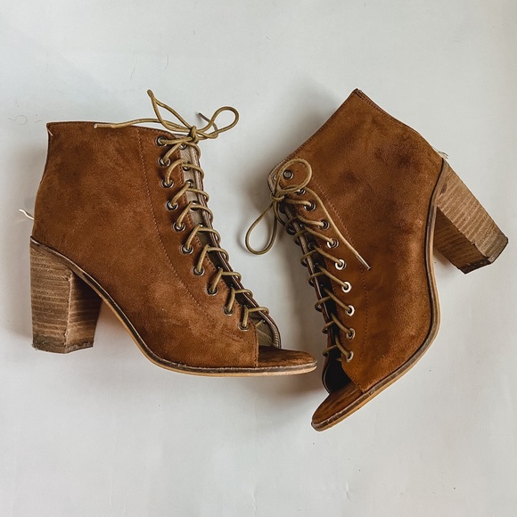 Nordstrom Lace Up Ankle Boots - Picture 8 of 9
